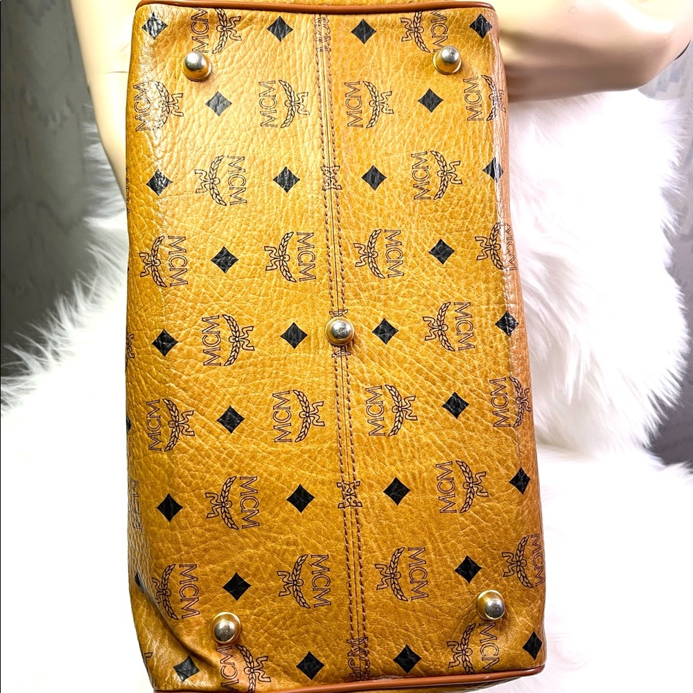 🍒 MCM Handbag, Leather Black and Brown - Picture 6 of 15